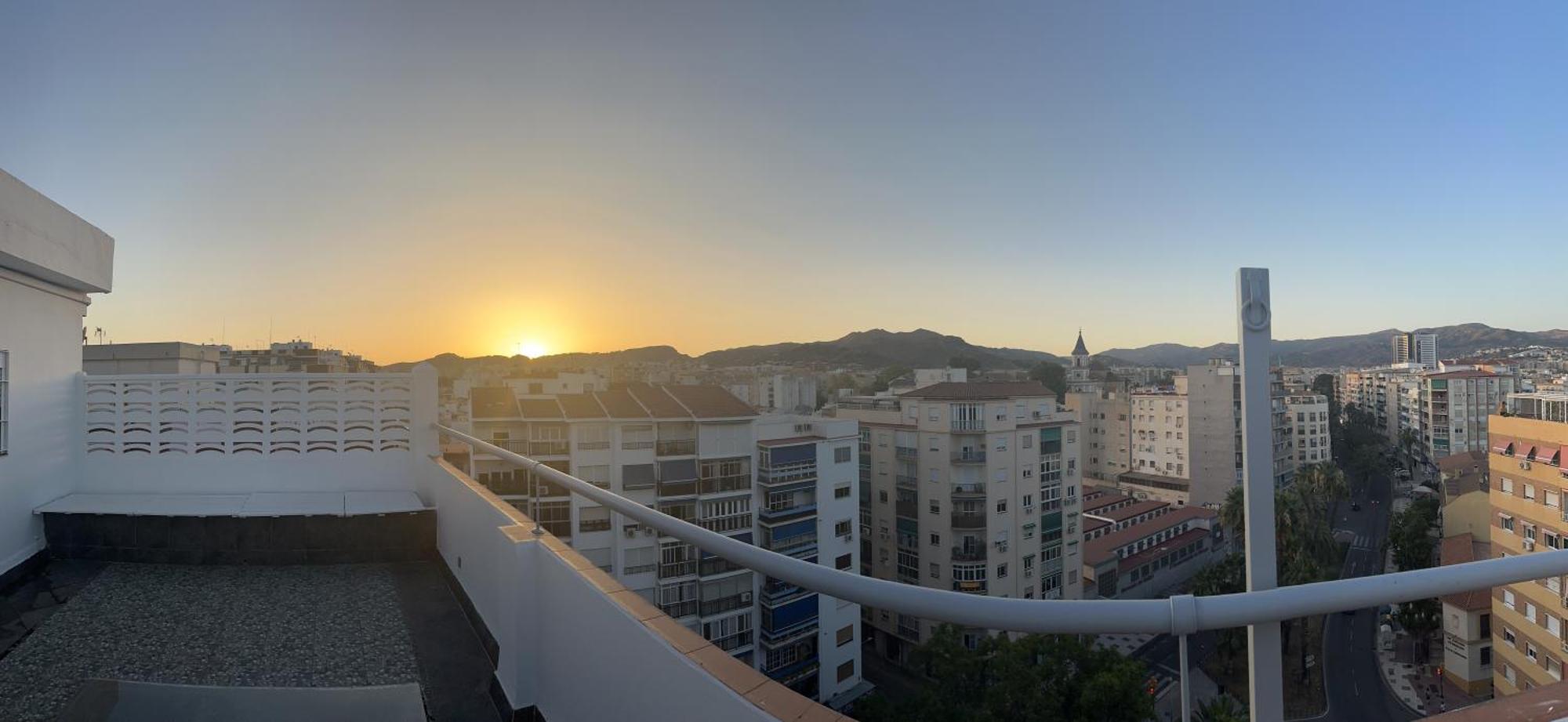 Апартаменти Atico Plaza Bailen Malaga Centro Екстер'єр фото