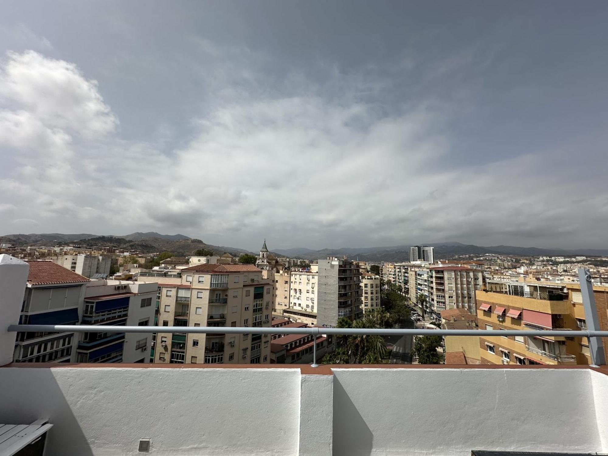 Апартаменти Atico Plaza Bailen Malaga Centro Екстер'єр фото