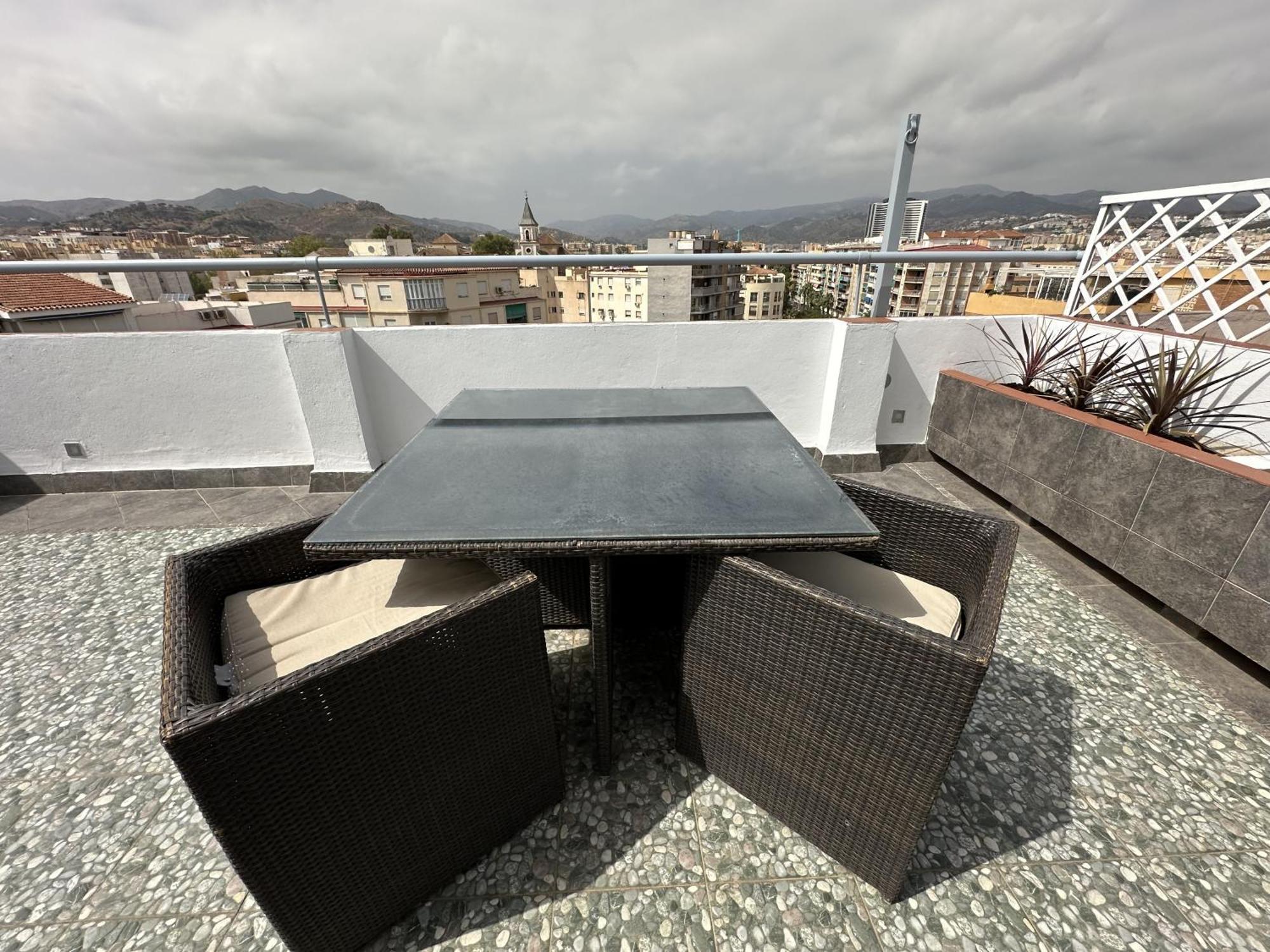Апартаменти Atico Plaza Bailen Malaga Centro Екстер'єр фото